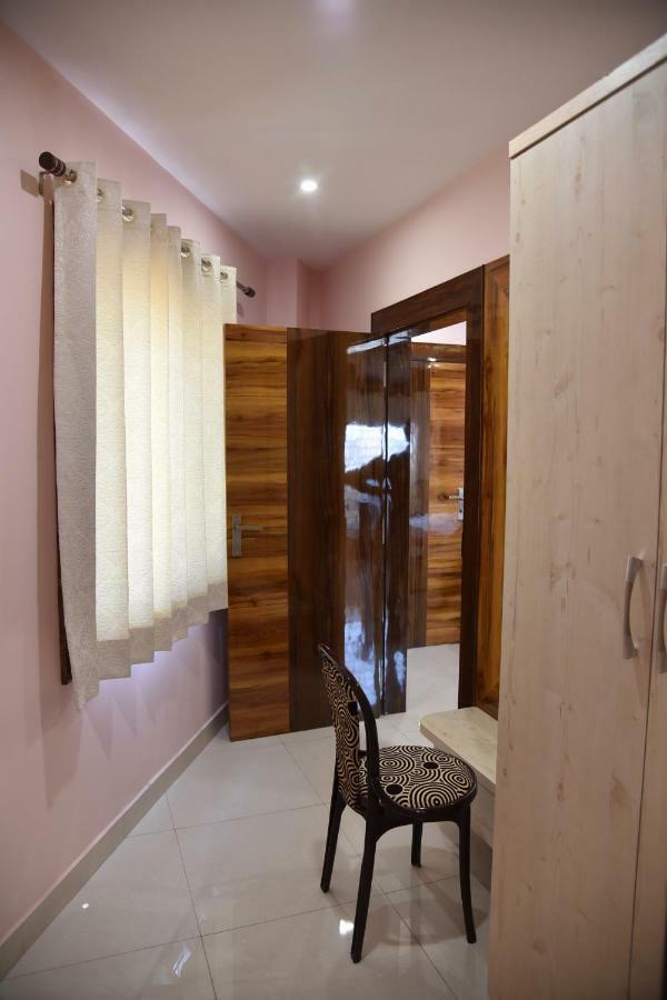 Hotel Pushpanjali 보팔 외부 사진