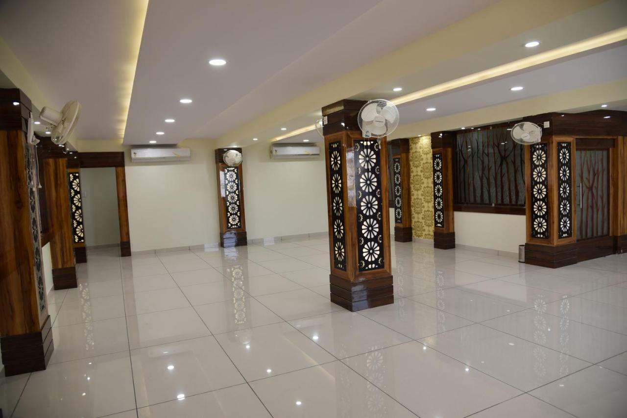 Hotel Pushpanjali 보팔 외부 사진